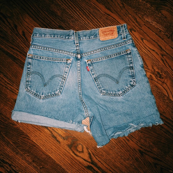 Levi shorts - Picture 1 of 3